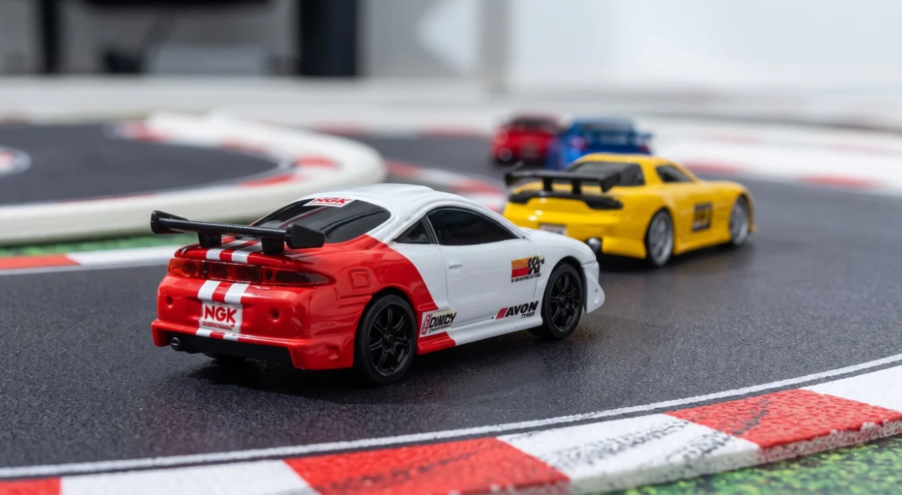 Pista de carreras RC lista para una celebración KAORI-RC